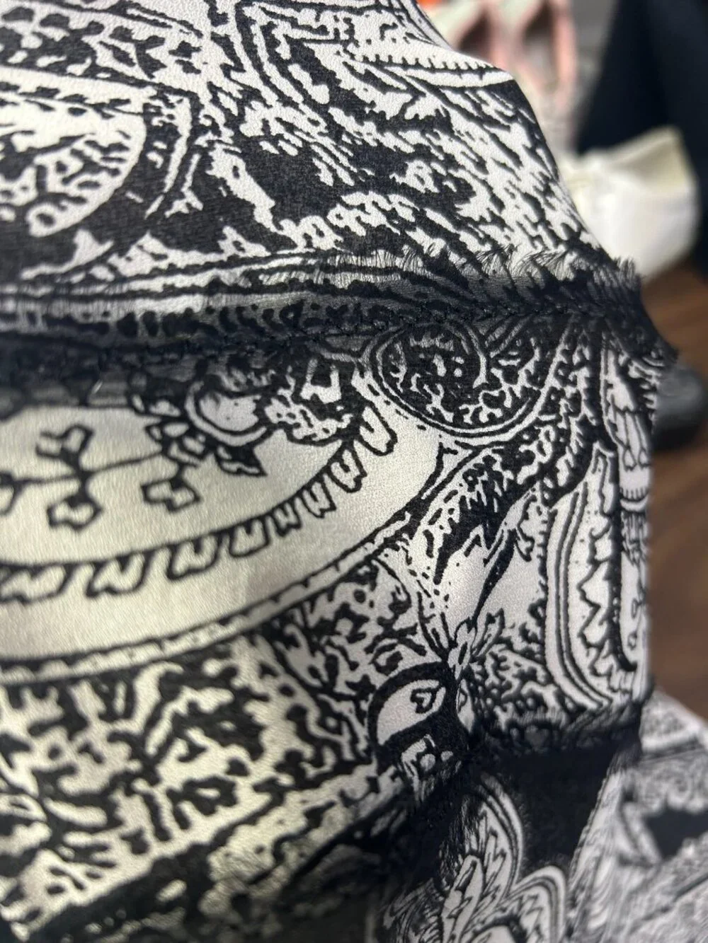 NWT Ellen Tracy 100% Silk Black White Paisley A-Line Midi Skirt Women's Size 2